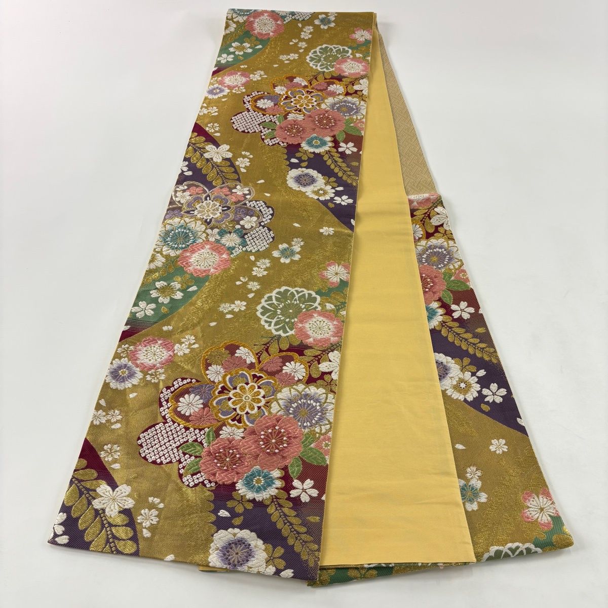 袋帯 秀品 振袖向き 桜 桜の花びら 金銀糸 刺繍 金色 六通 正絹 【中古