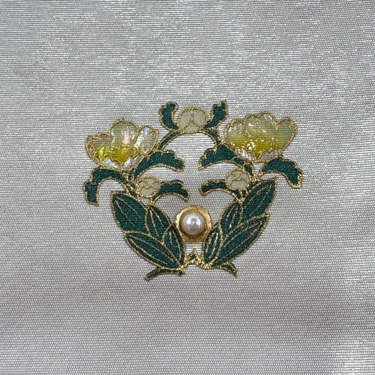 袋帯 秀品 ワンポイント柄 草花 螺鈿 箔 灰色 六通 正絹 【中古