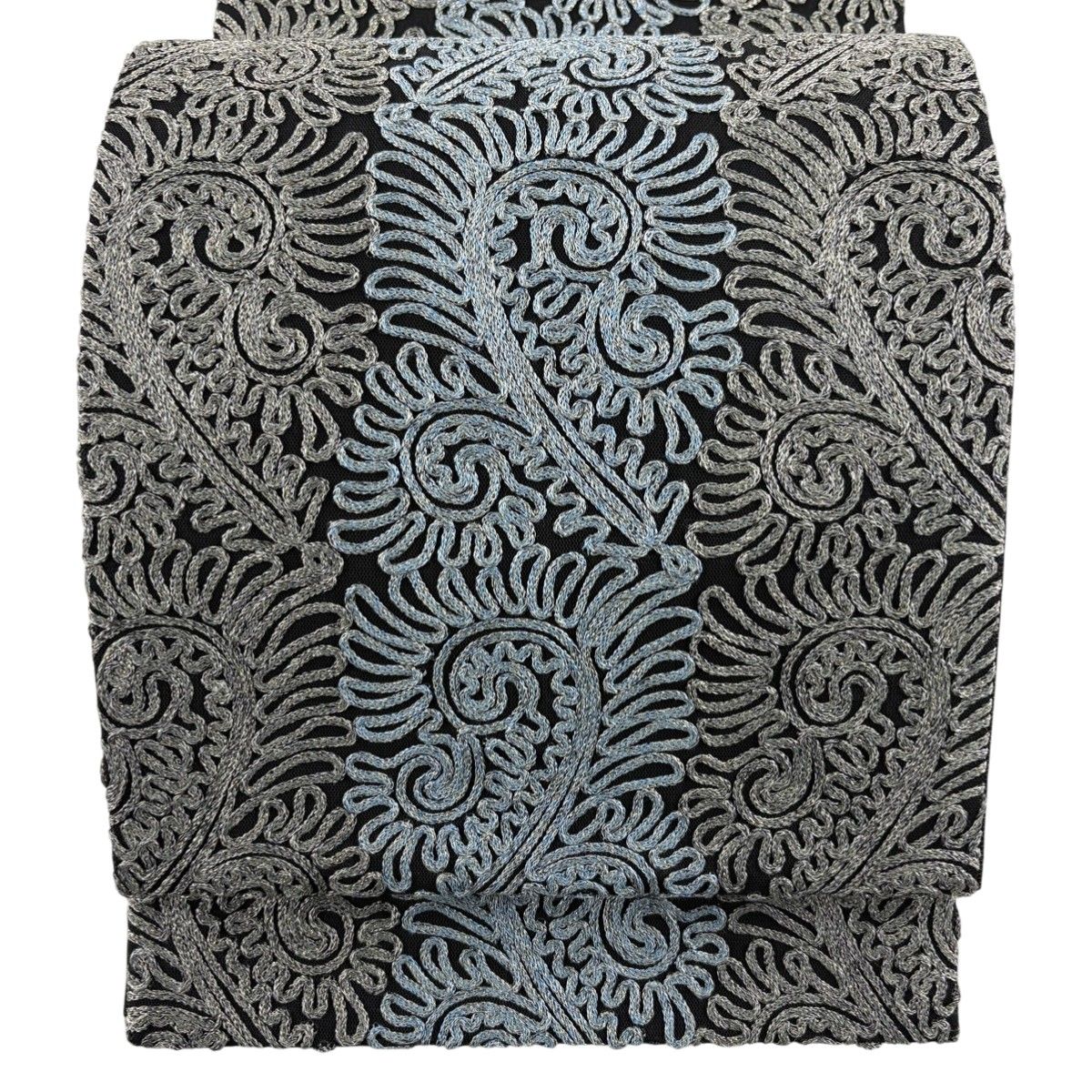 袋帯 名品 無月 落款 幾何学模様 箔 黒 全通 正絹 【中古】 - メルカリ