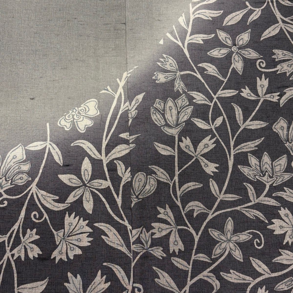 付下げ 身丈158.5cm 裄丈70cm L 袷 紬地 花唐草 染め分け ぼかし 灰色