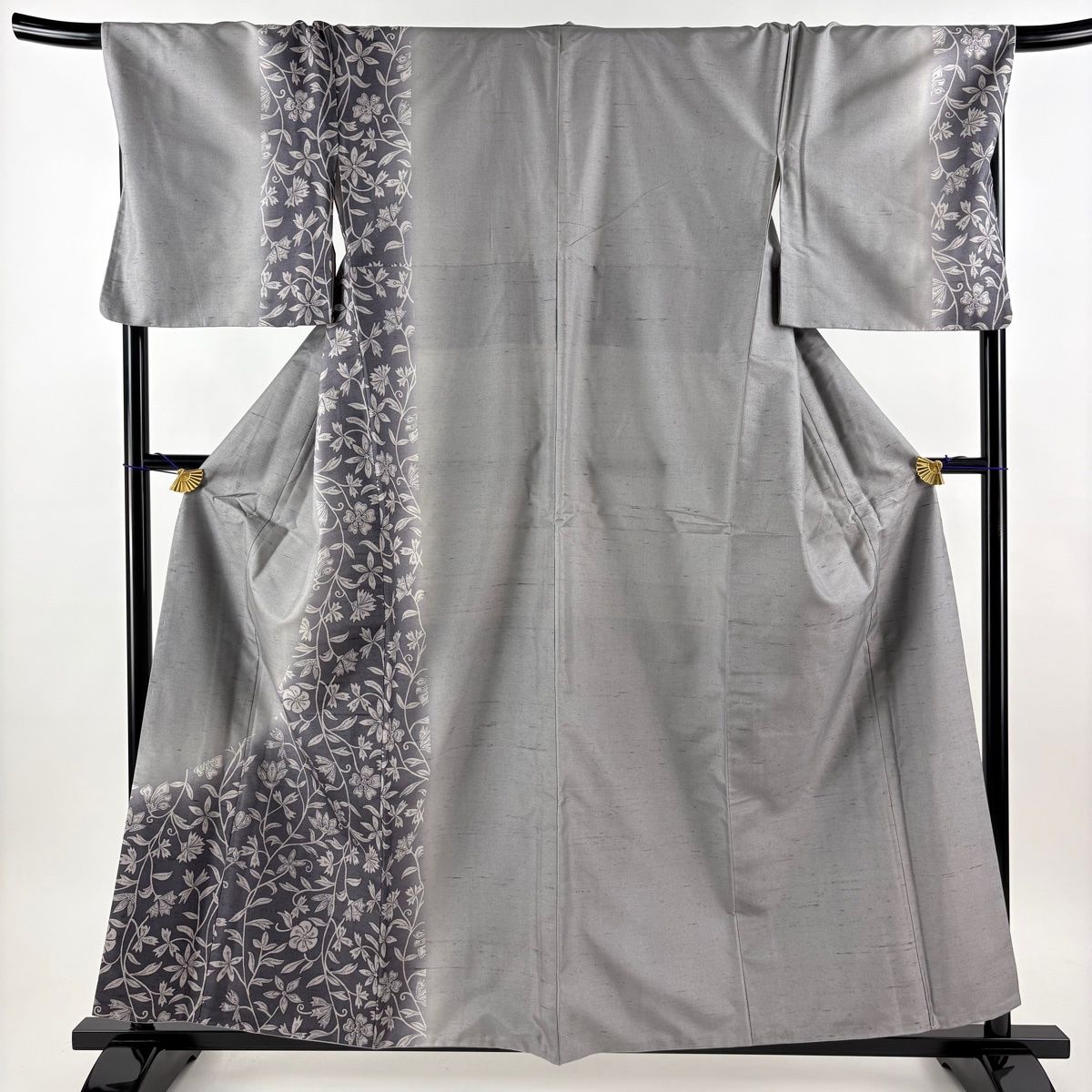付下げ 身丈158.5cm 裄丈70cm L 袷 紬地 花唐草 染め分け ぼかし 灰色