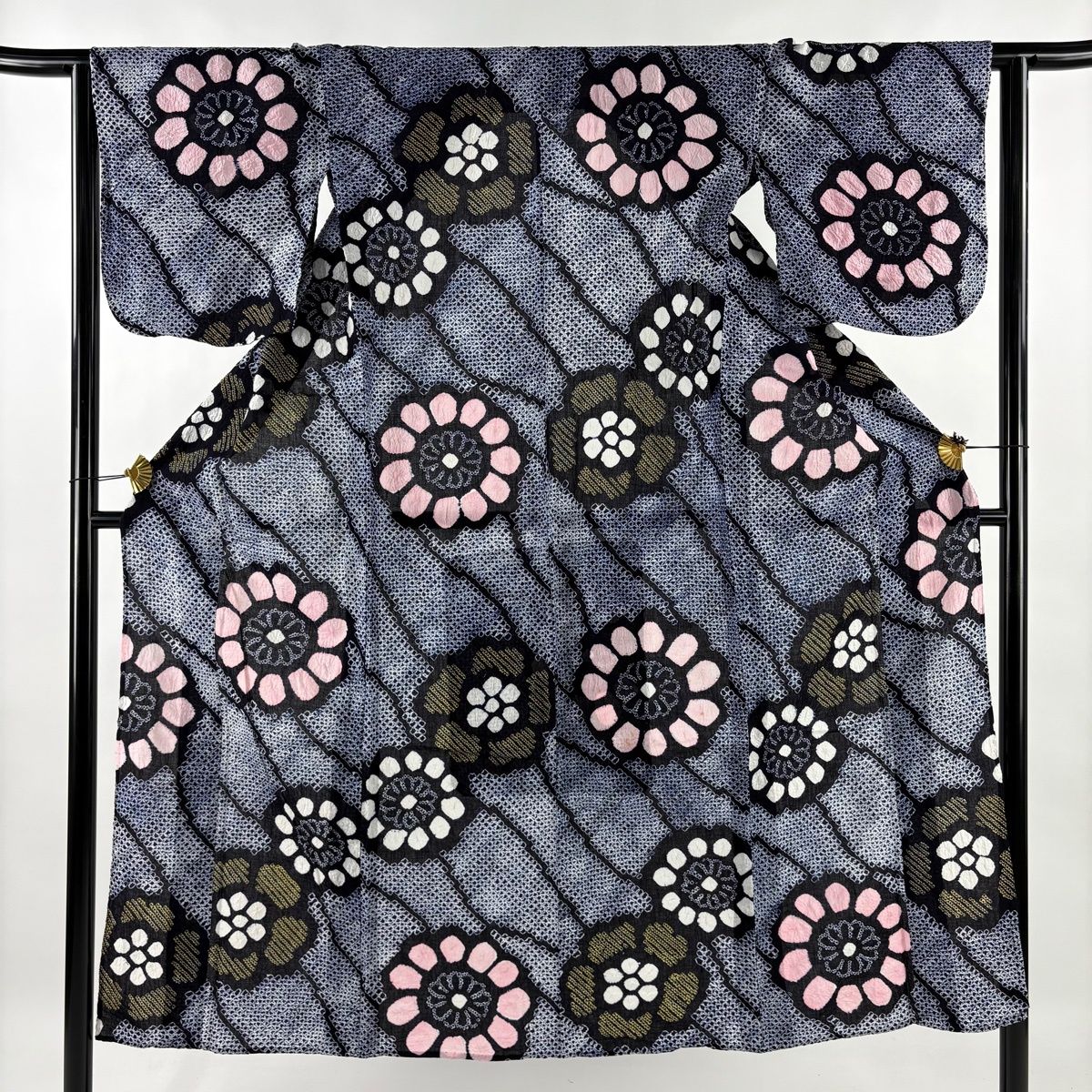浴衣 身丈147cm 裄丈63cm S 絞り浴衣 花 幾何学模様 紺色 綿 名品
