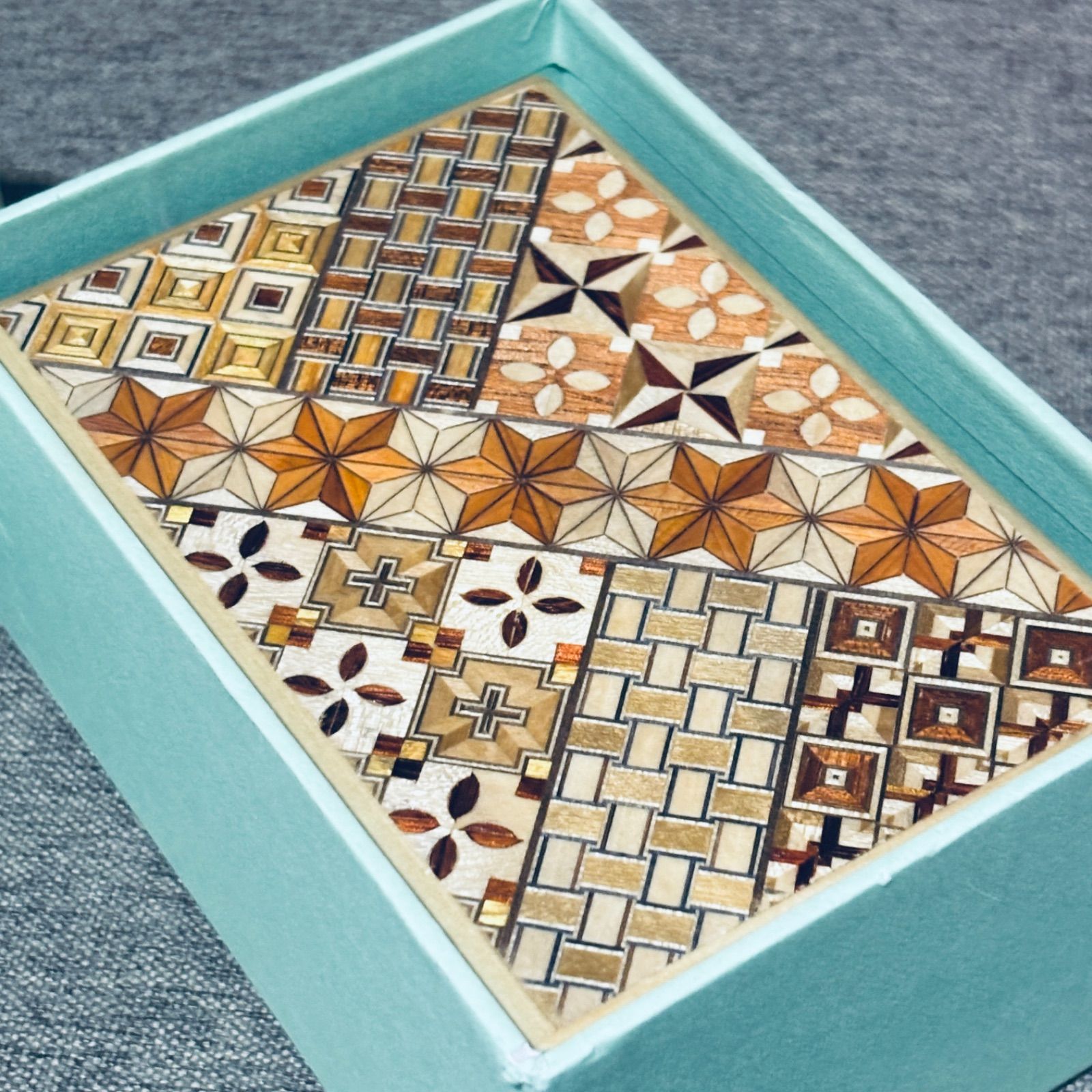 箱根 寄木細工 ひみつ箱 箱付き 伝統工芸品 パズル PuzzleBox HAKONE