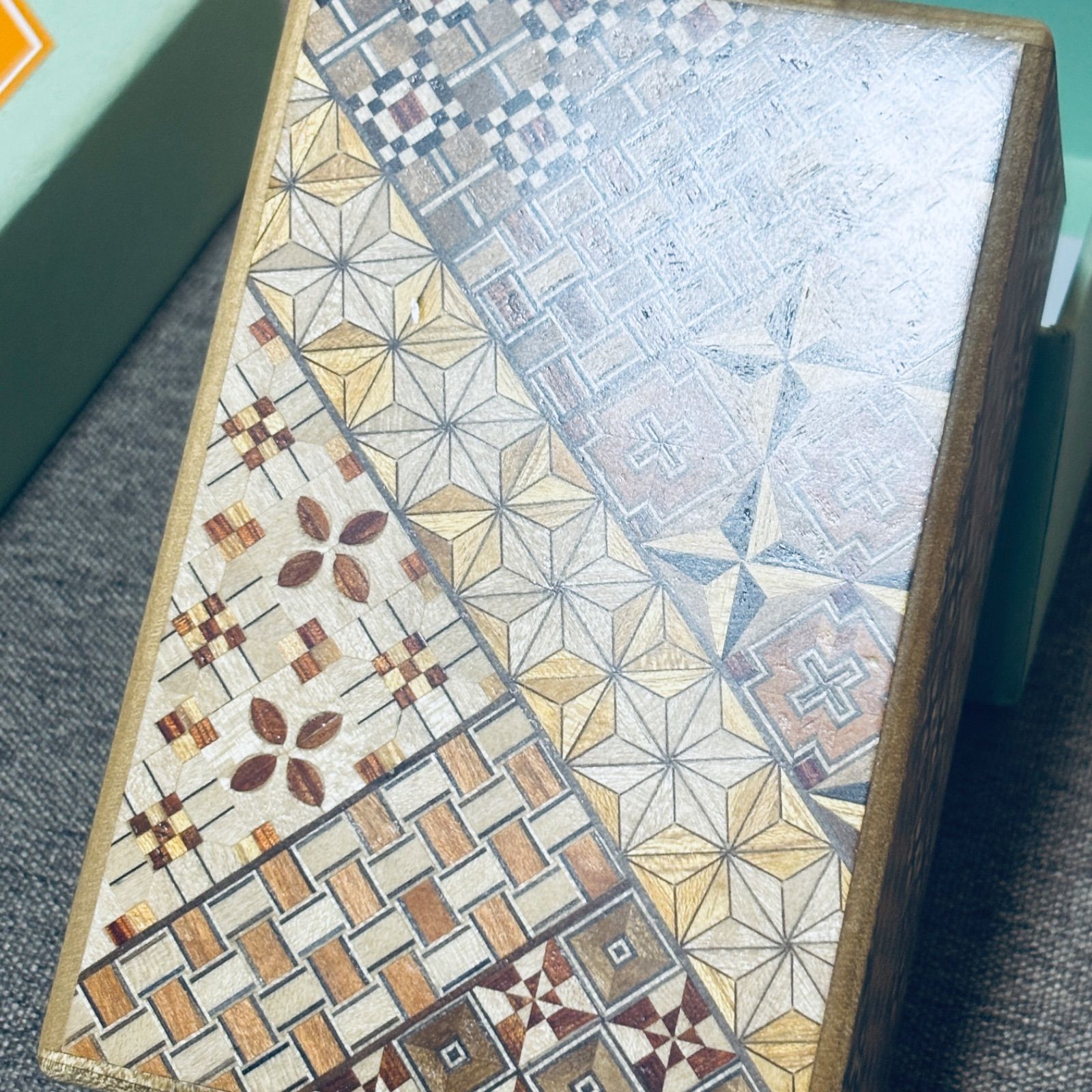 箱根 寄木細工 ひみつ箱 箱付き 伝統工芸品 パズル PuzzleBox HAKONE