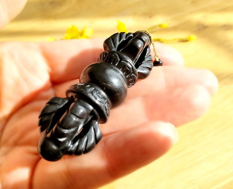 チベット密教法具〖五鈷杵（ごこしょ）✡ドルジェ〗＊鉄隕石タイプ