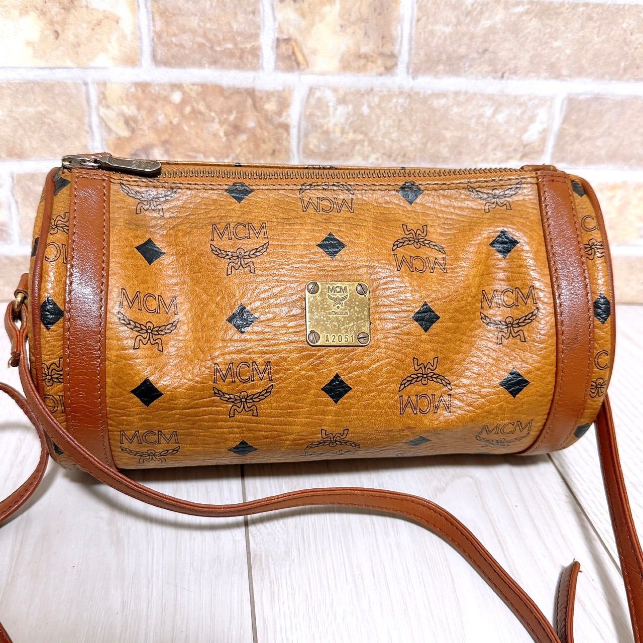 格安) MCM(エムシーエム)ショルダーバッグ PVC - メルカリ