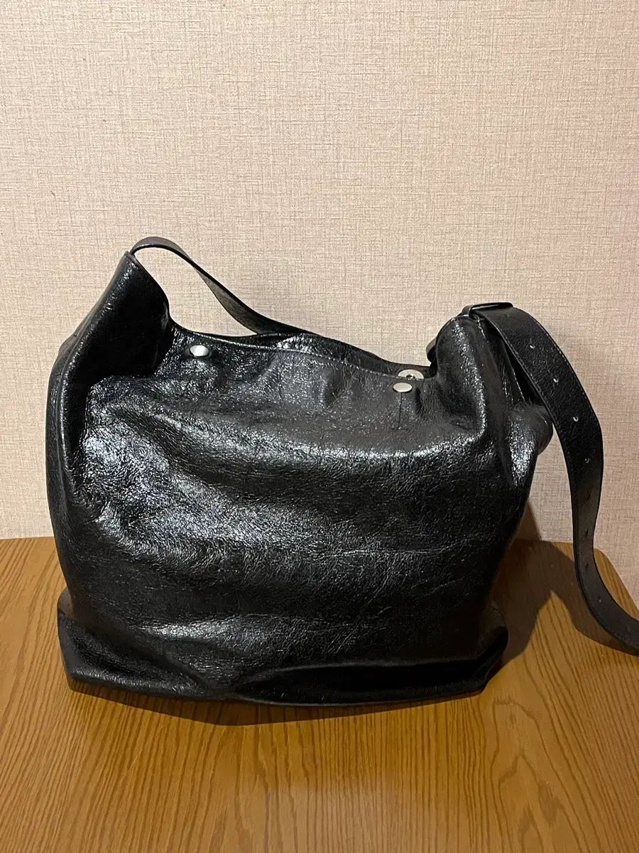 MINITMUTE リムーデッドバッグ ラージ ブラック 【公式通販】