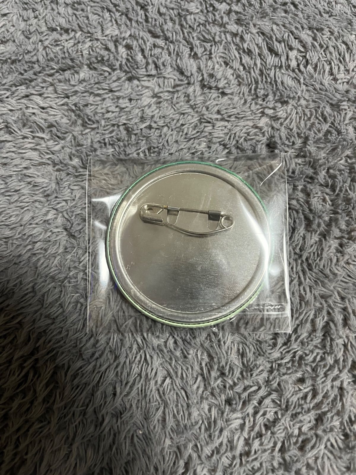 ウマ娘 CANバッジ キングヘイロー - メルカリ