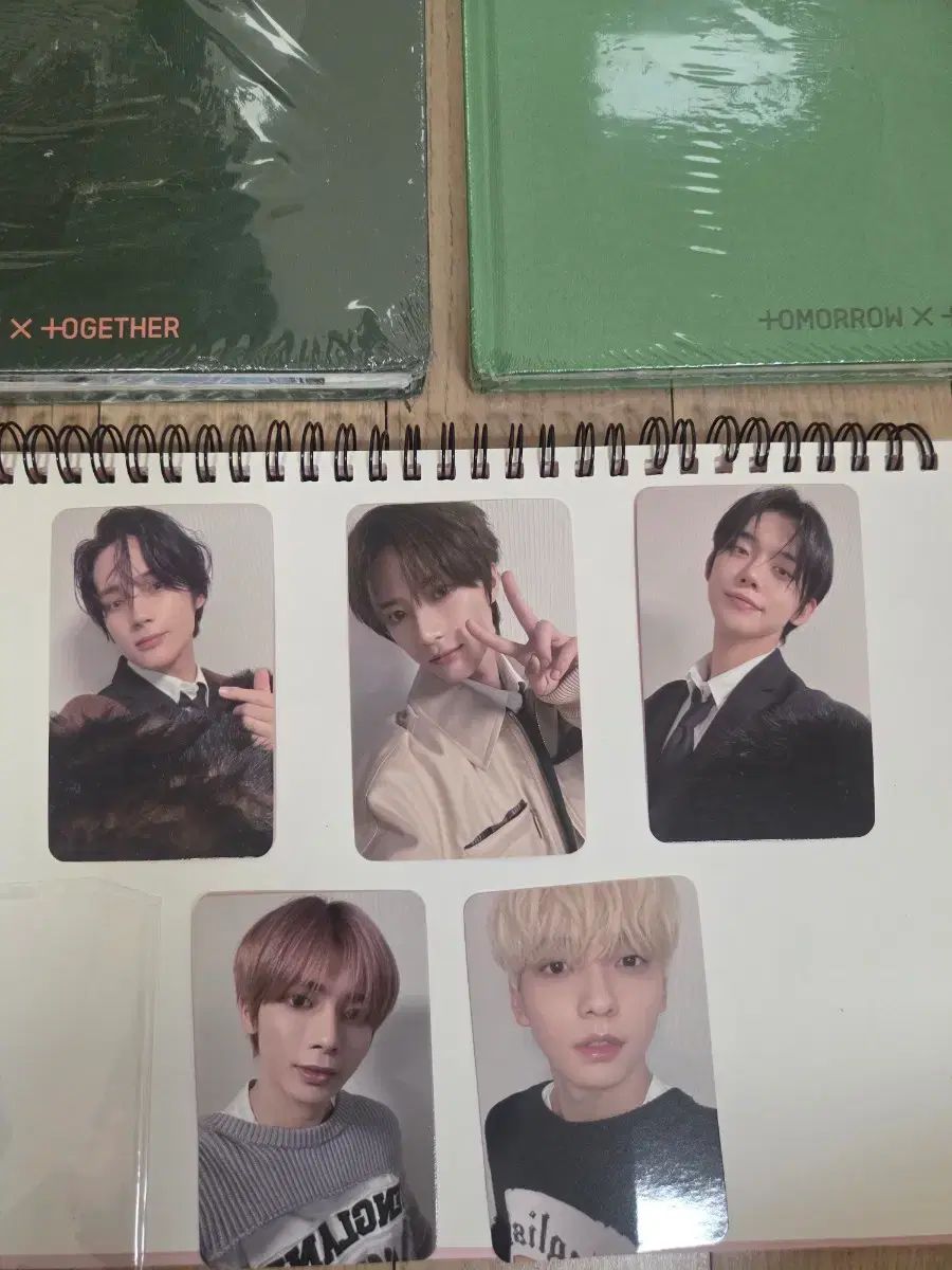 TOMORROW X TOGETHER（TXT） TEMPTATION アルバム + トレカ - メルカリ