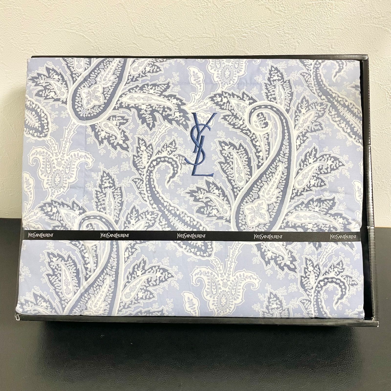 新品】イヴサンローラン 羽毛肌かけ布団 ダウン 防寒 ウォッシャブル