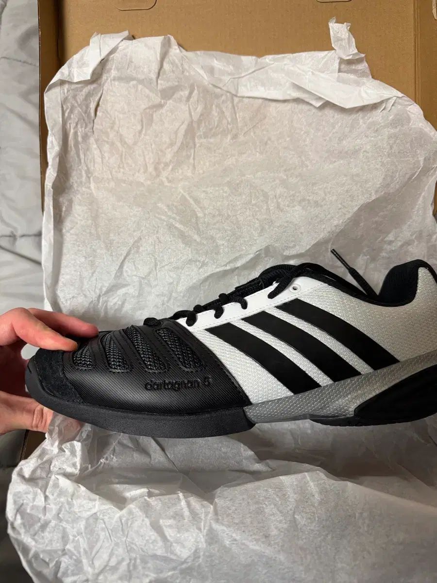 285) アディダス ダルタニャン フェンシングシューズ 新品 - メルカリ