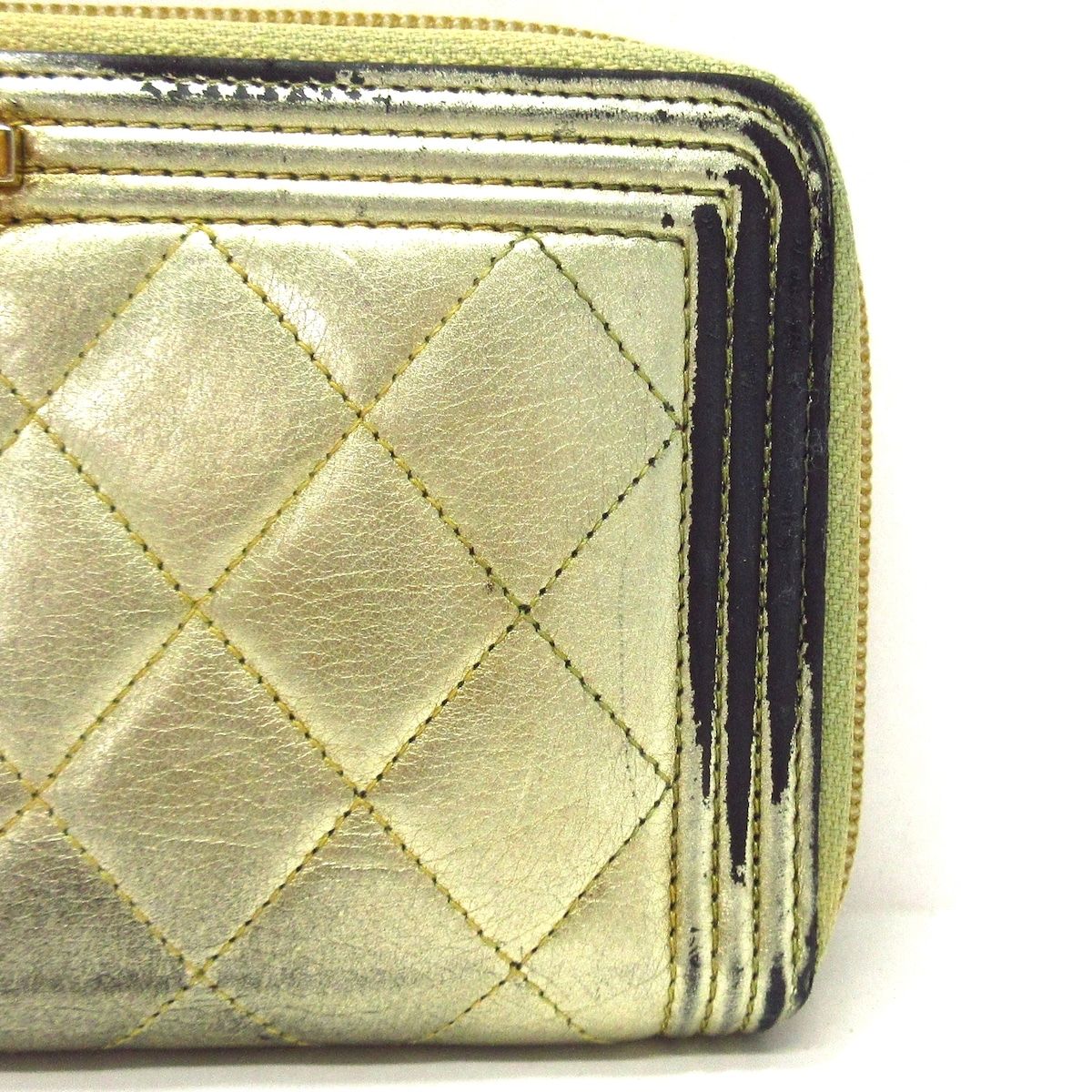 CHANEL(シャネル) 長財布 ボーイシャネル ゴールド ラウンドファスナー