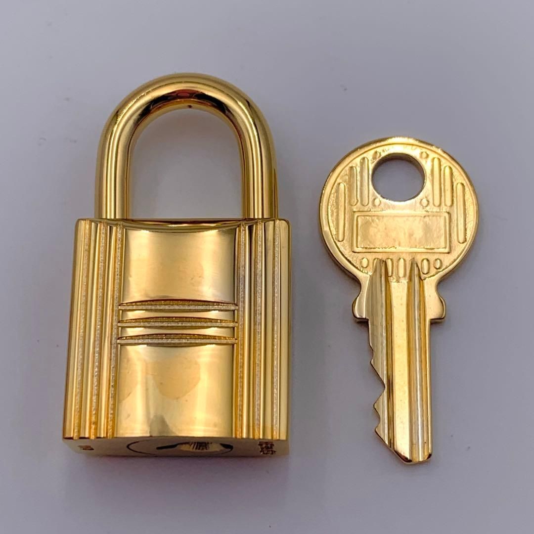 エルメス カデナ 24Kメッキ No.110 110番 鍵付き カデナキー