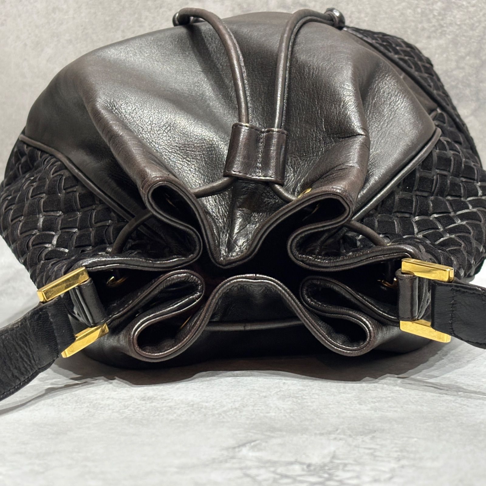 BALLY バリー 巾着 ワンショルダーバッグ レザー 編み込み 巾着バッグ