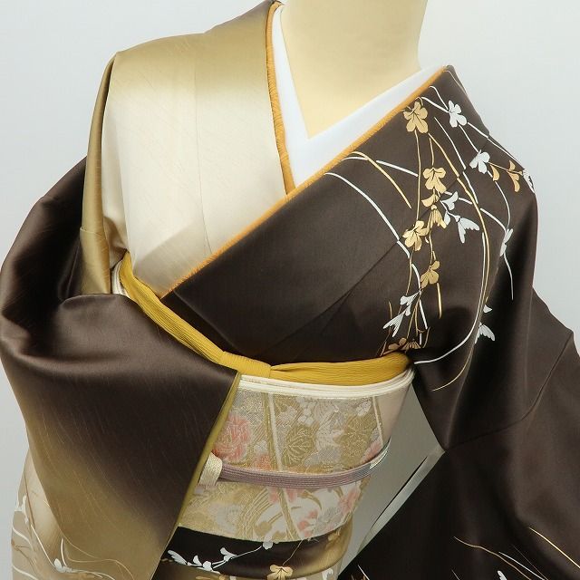 六花-RIKKA- 美品 正絹 金彩❀菊×蝶❀訪問着 着物 A4714 - メルカリ