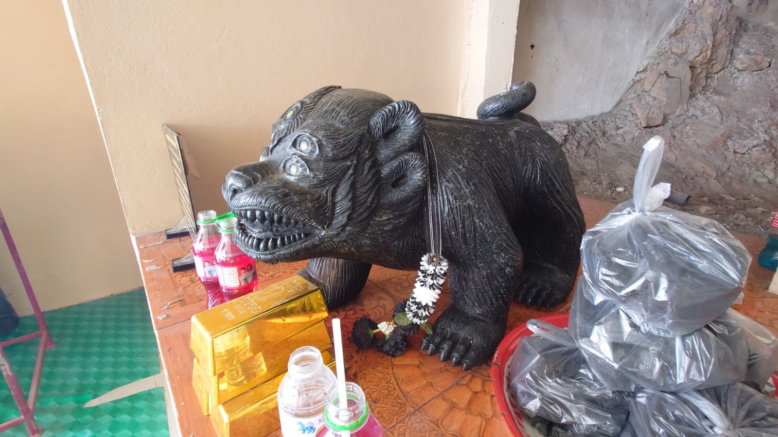 タイ呪物 メンシーフハーター 護符 プラクルアン ネックレス 金運の