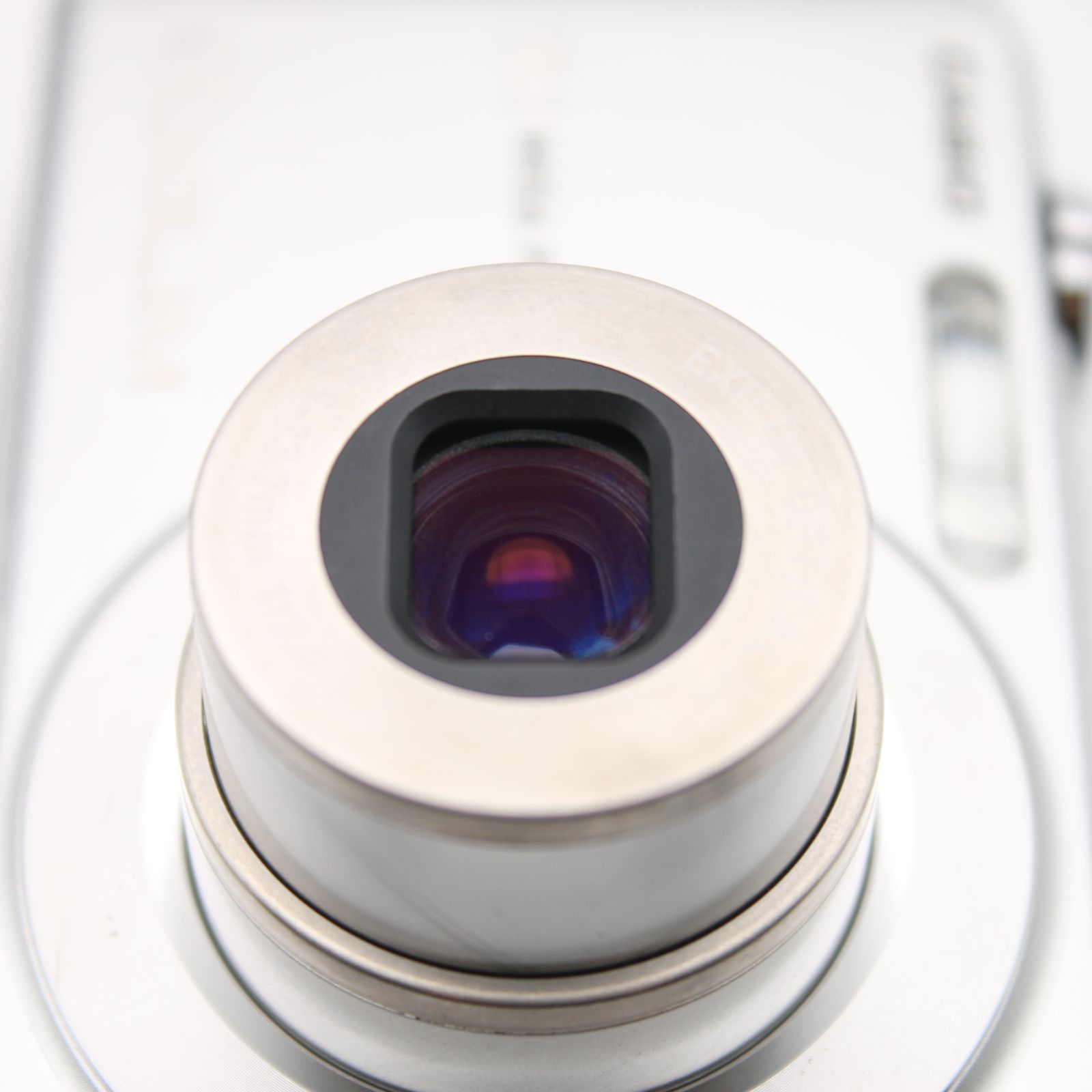 極上品】 CASIO EXILIM EX-Z1050 シルバー ZOOM デジタルカメラ