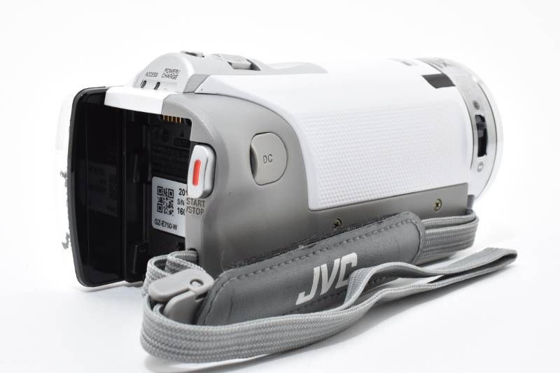 光学極上品】JVC Everio GZ-E750 白 ホワイト ビデオカメラ