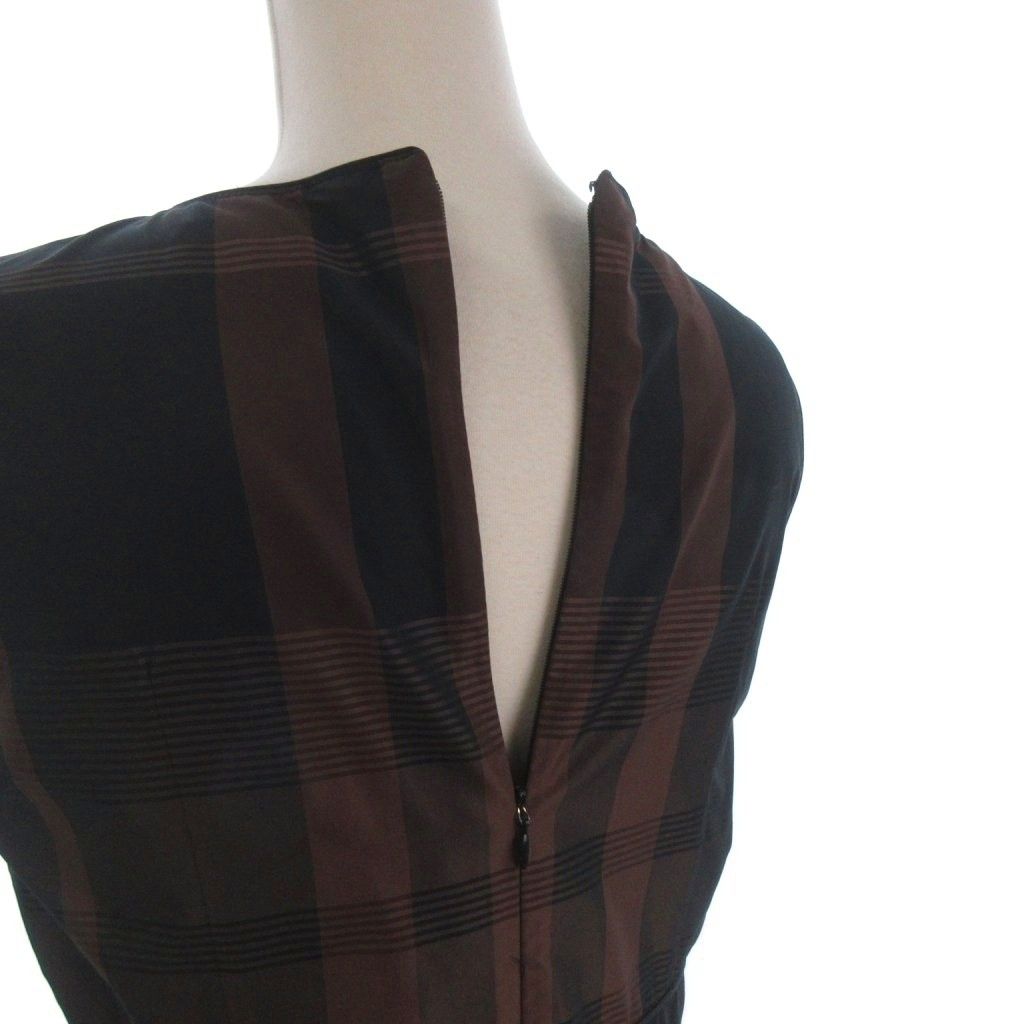 バーバリー ロンドン BURBERRY LONDON ノースリーブワンピース ひざ丈