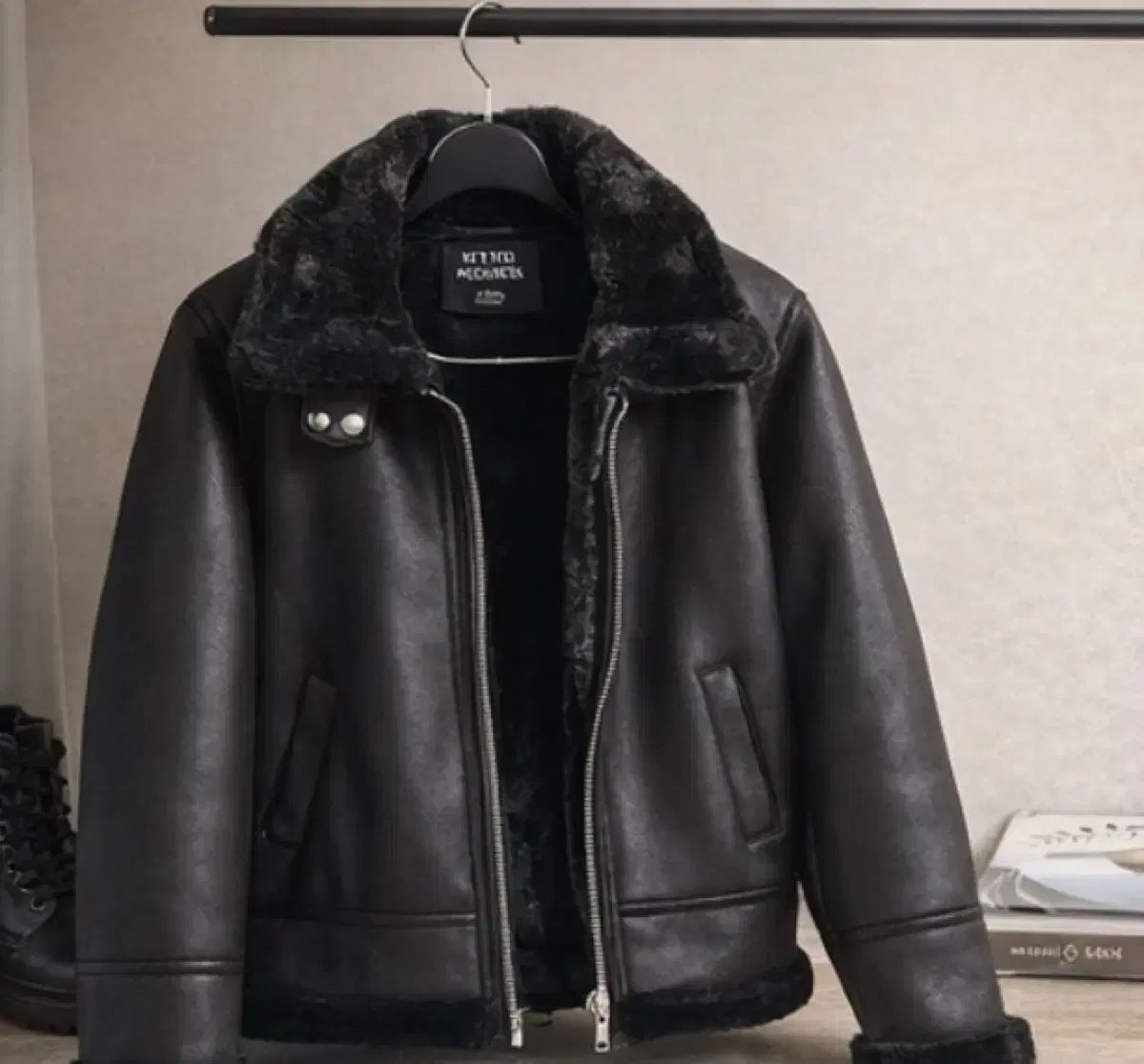 フェイクファー | ハイネック ブラック ムートン 黒 ZARA ムートン 