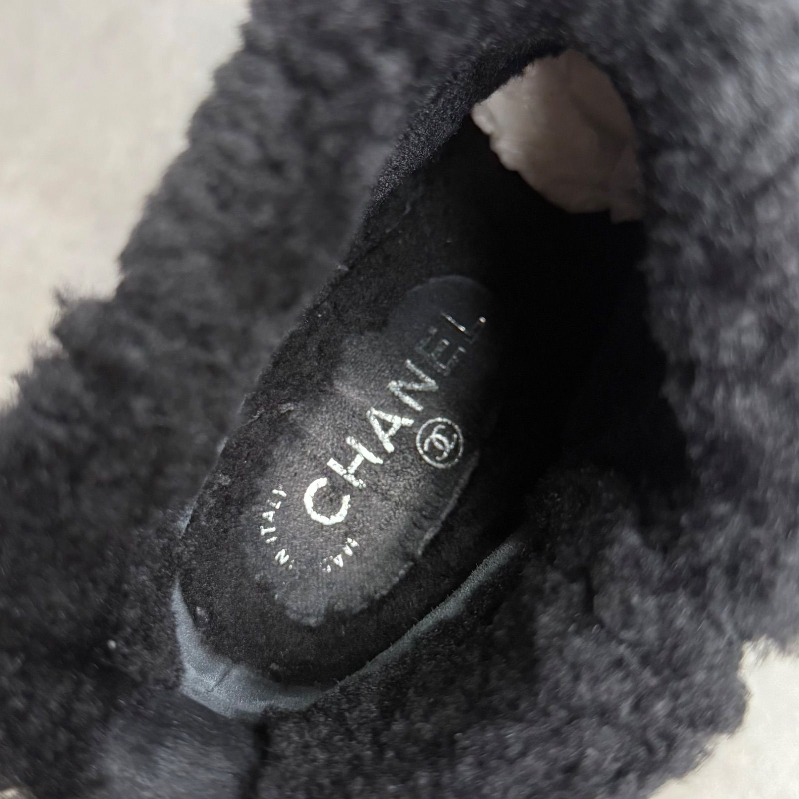 CHANEL シャネル ウェッジソール ムーントン ショートブーツ ボア ロゴ 