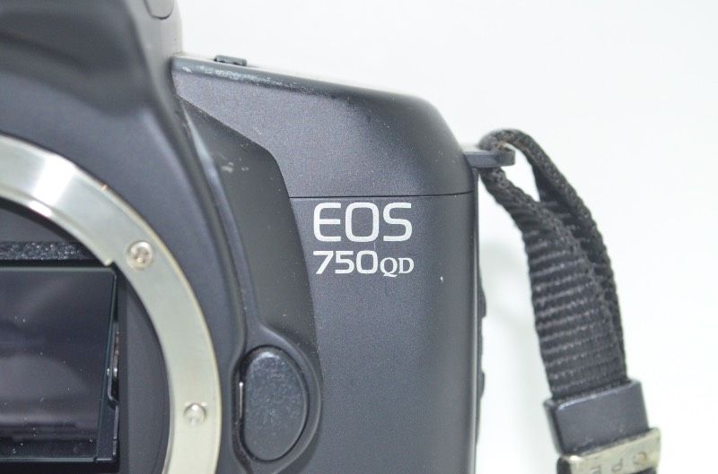 送料無料】 キヤノン Canon EOS 750QD ボディ フィルム一眼レフ - メルカリ
