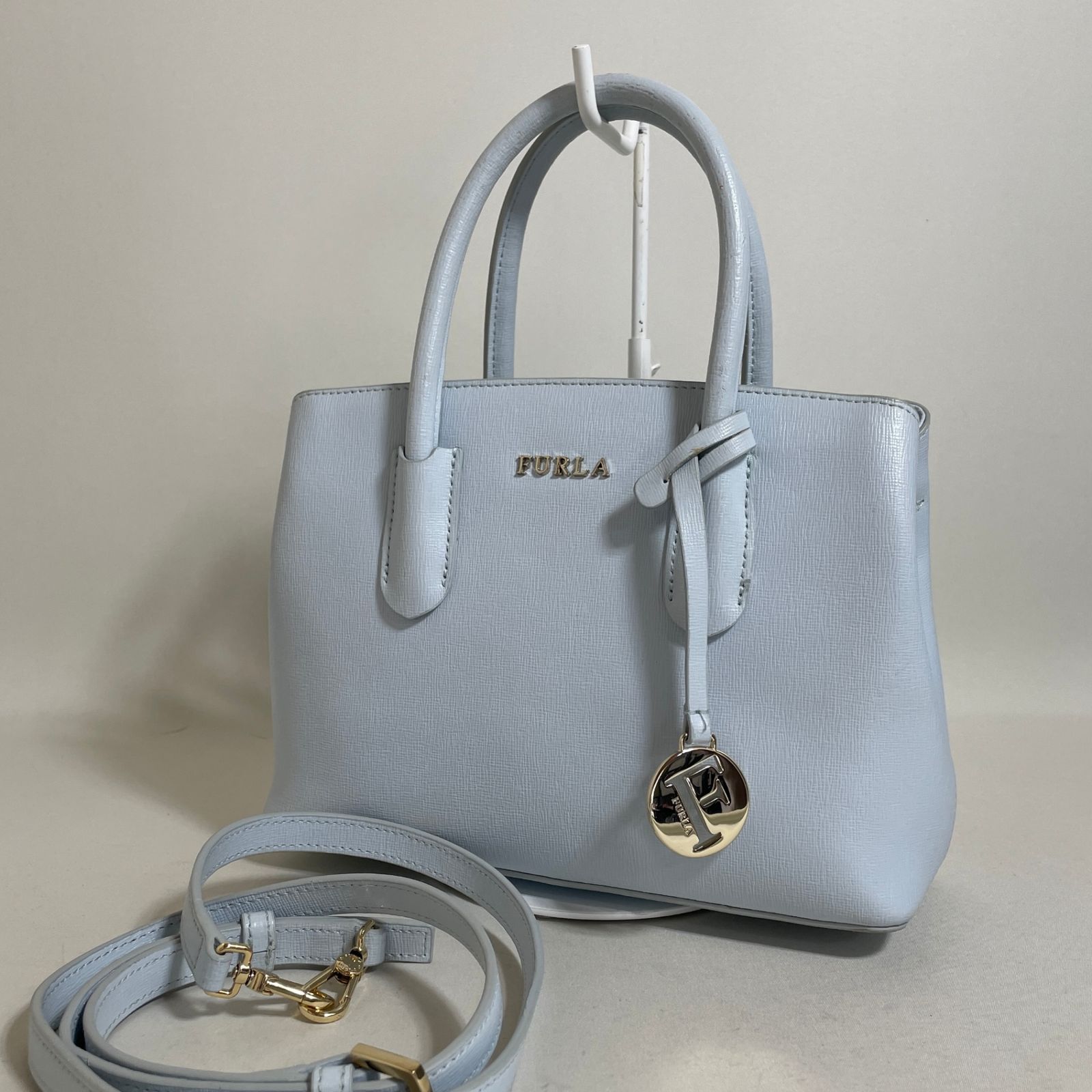 2602-95｜フルラ 2WAYハンドバッグ レザー ライトブルー - メルカリ