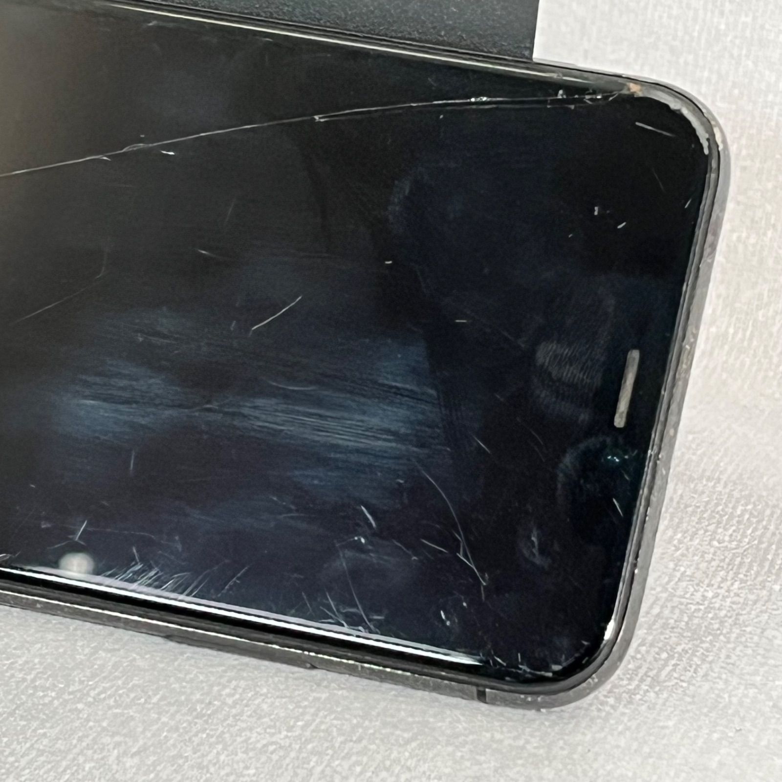 管2602-241】Apple iPhone X 64GB 本体 スペースグレー ネットワーク