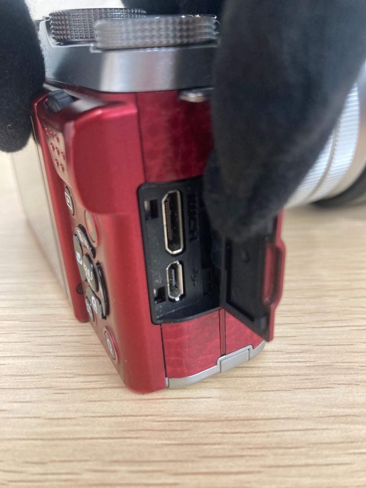 2 通電動作確認済み 富士フィルム FUJIFILM 赤 レッド X-A1 ボディ