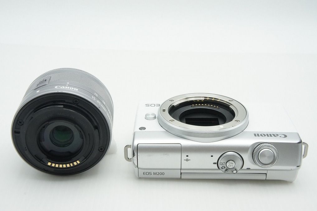 Canon キヤノン EOS M200 レンズキット (EF-M15-45mm F3.5-6.3 IS STM