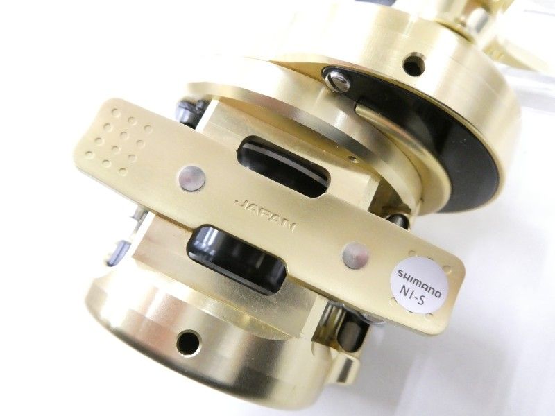 シマノ 14カルカッタコンクエスト 100 (02-9202230016) - メルカリ