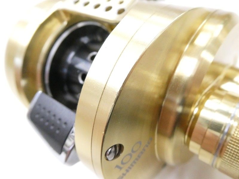 シマノ 14カルカッタコンクエスト 100 (02-9202230016) - メルカリ