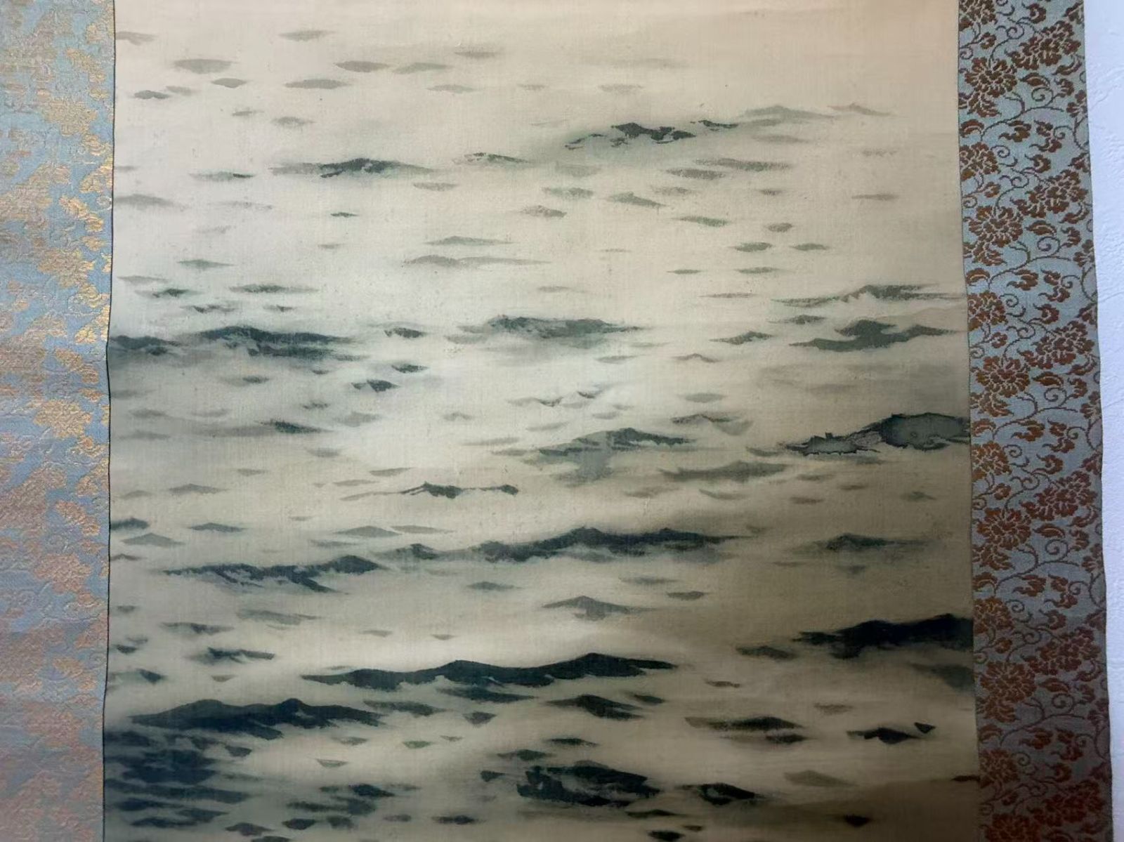 逸品】横山大観題 旭日海景図 皇紀2600年記念 大和絵 掛軸 桐箱付 絹本