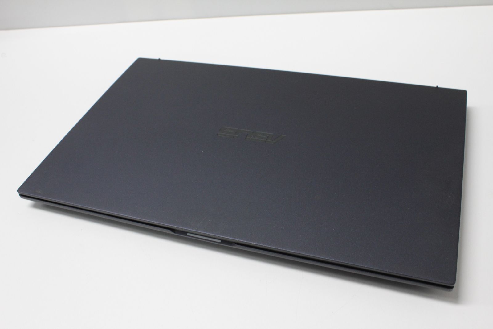 現状品/中古ノートPC】ASUS〈ExpertBook B9〉Intel Core i7/SSD1TB 