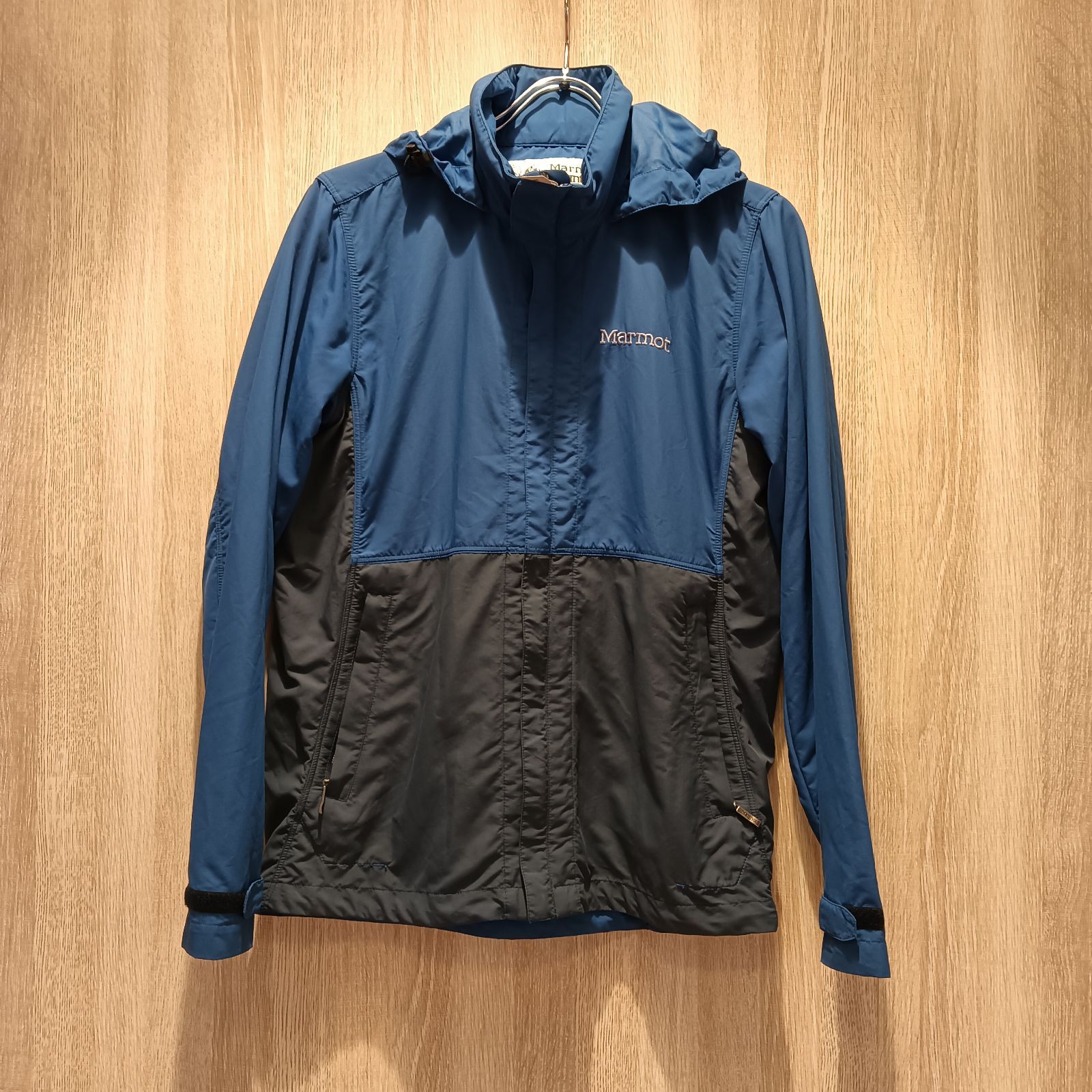 マーモット Marmot ナイロンジャケット ウインドブレーカー 美品Marmot