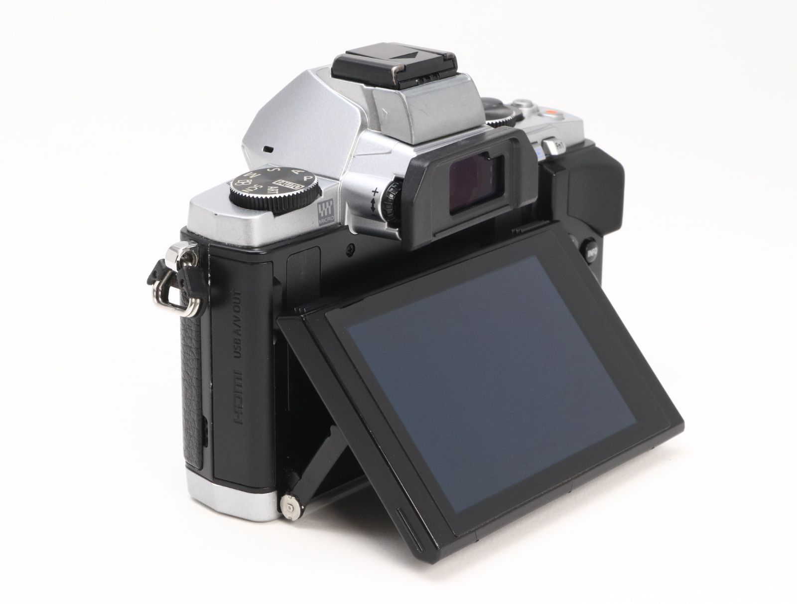 AB- (良品) OLYMPUS オリンパス OM-D E-M5 ボディ シルバー シャッター