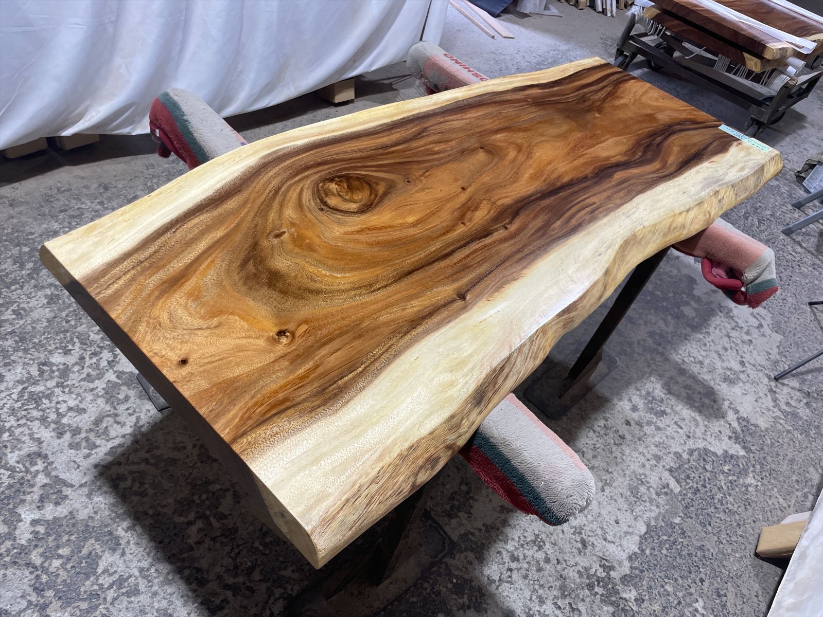 モンキーポッド9414 一枚板無垢 乾燥材 1820x550-640x52mm