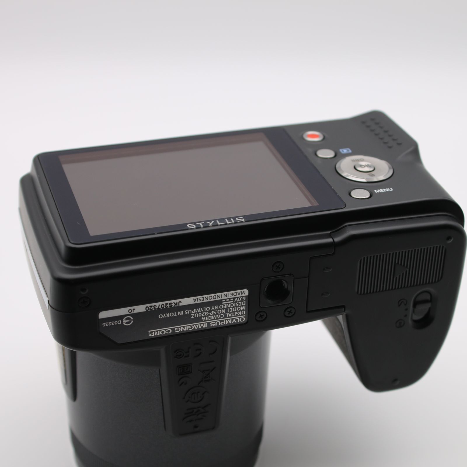 極上品】 OLYMPUS STYLUS SP-820UZ 1400万画素CMOS 光学40倍ズーム