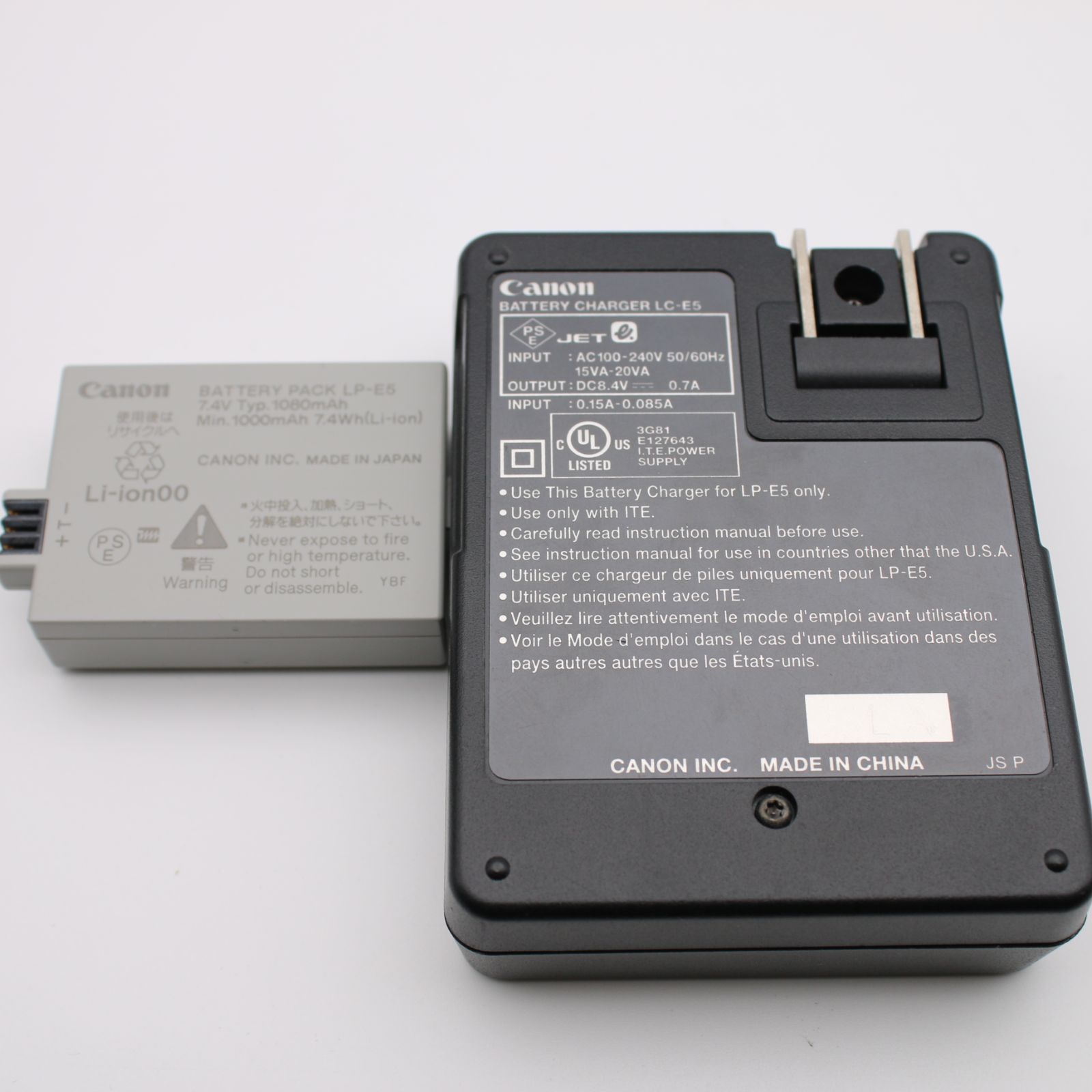 極上品】 Canon Kiss X3 レンズキット EF-S 18-55mm F3.5-5.6 IS