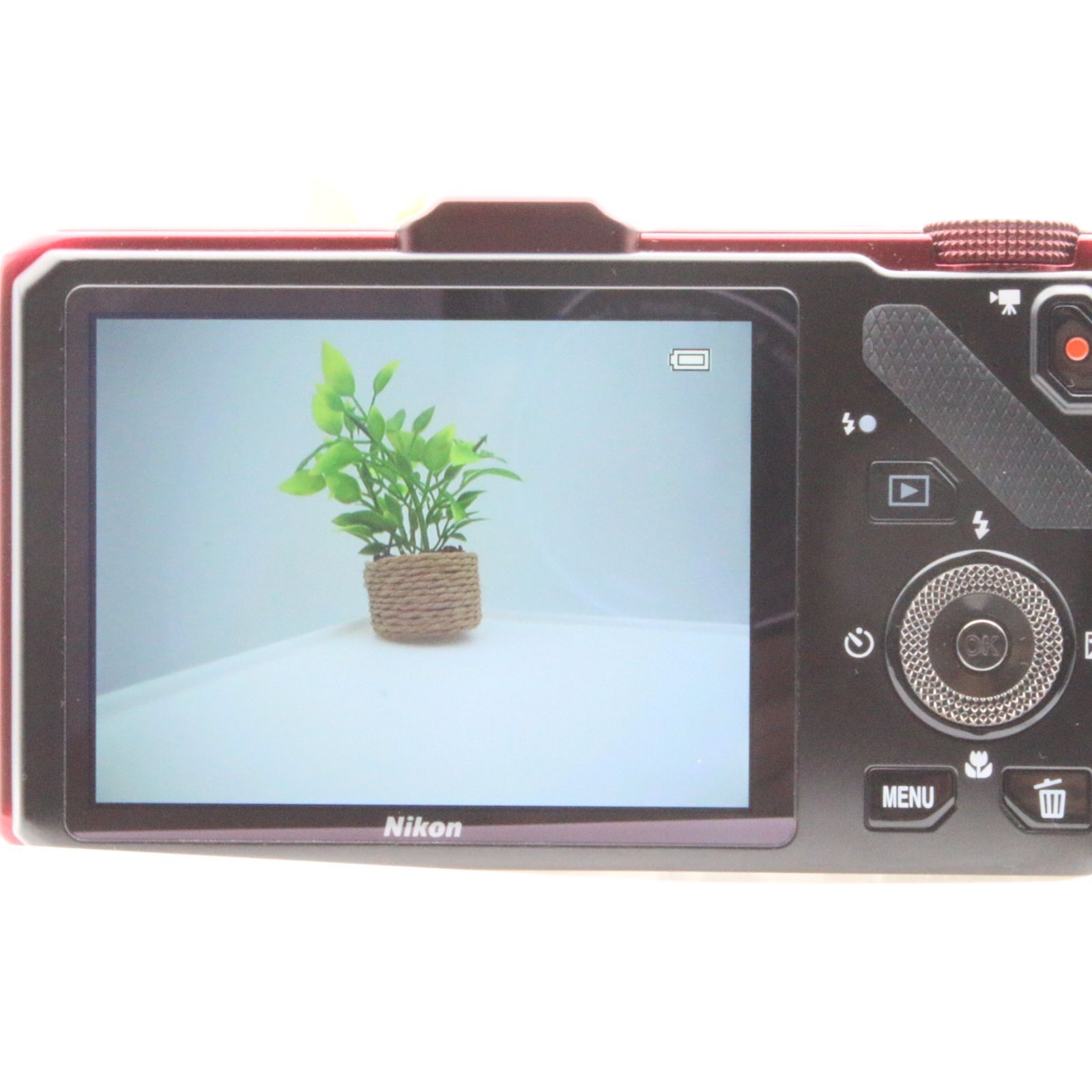 極上品】 Nikon COOLPIX S9300 レッド 広角18倍 手ぶれ補正 高画質