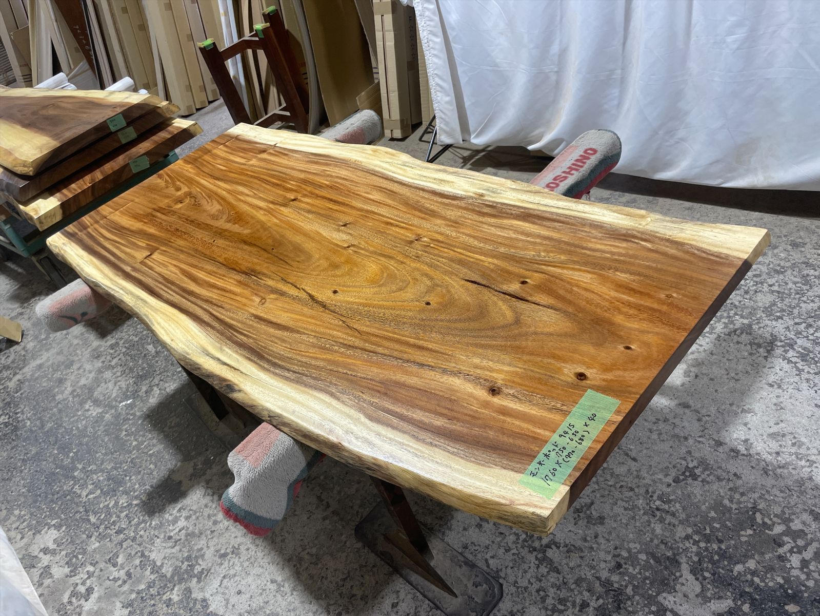 モンキーポッド9415 一枚板無垢 乾燥材 1760x750-650x40mm