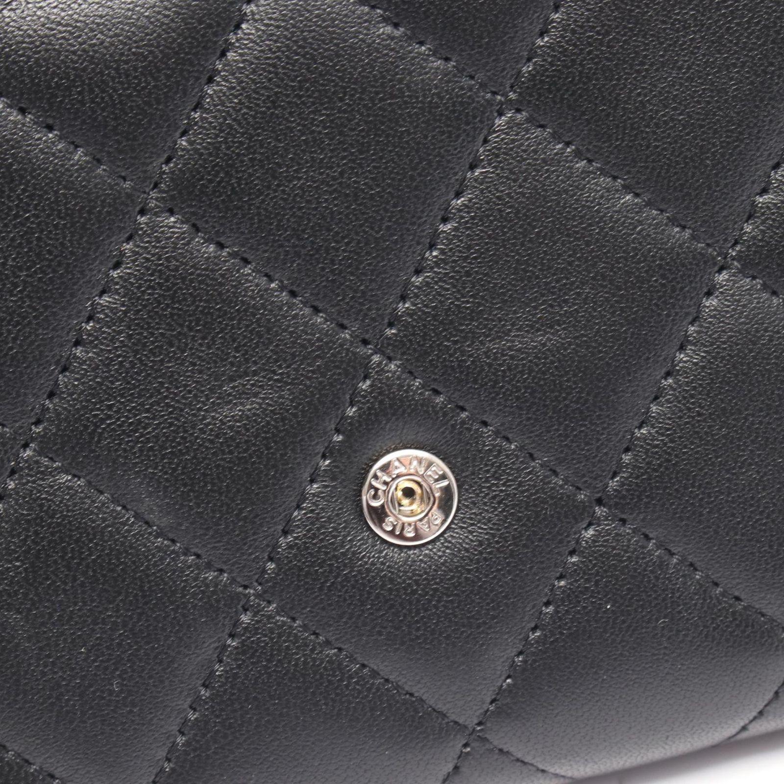 シャネル CHANEL 二つ折り長財布 クラシック ロング フラップ 