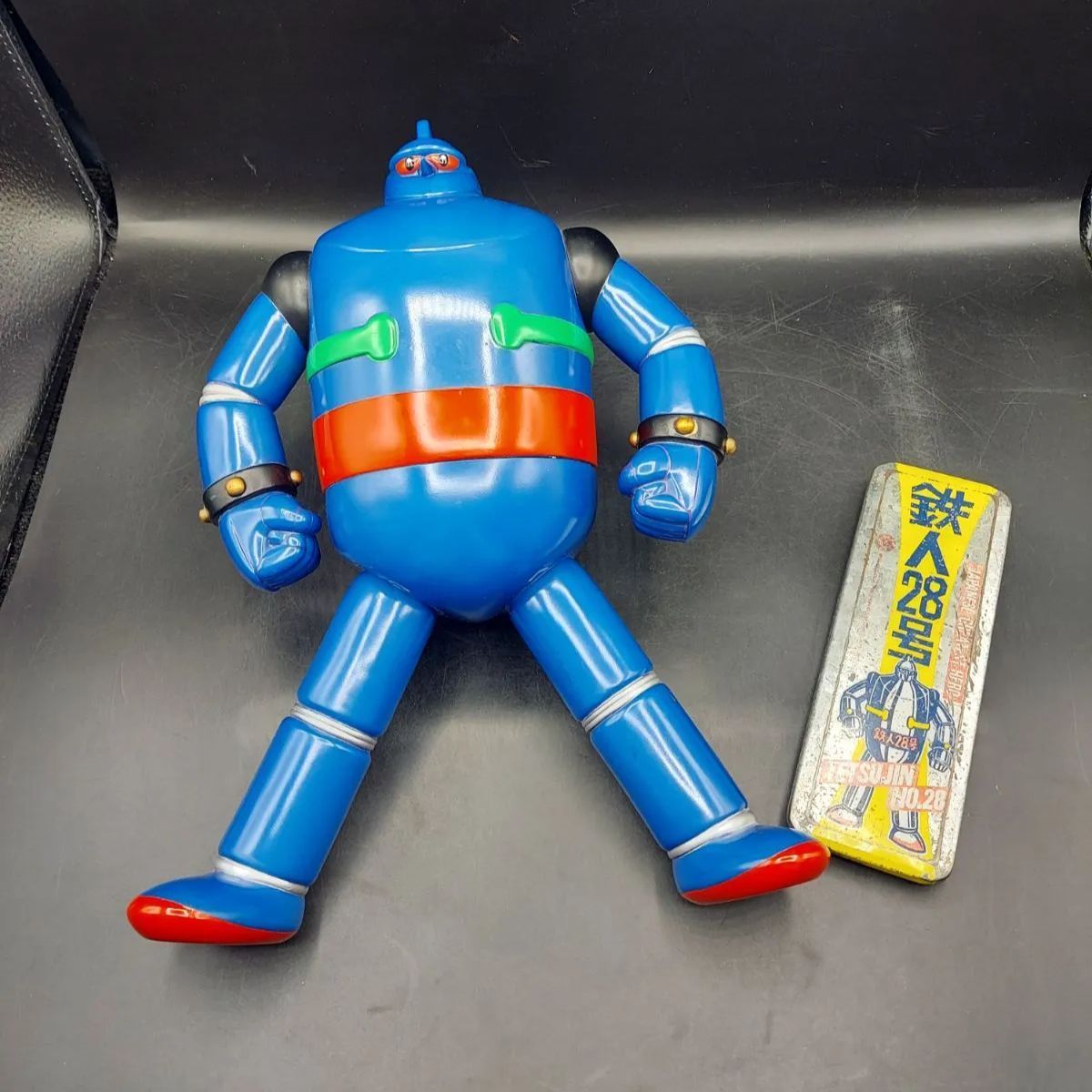 L》鉄人28号 ソフビ人形 缶ペンケース セット ブリキ缶 昭和レトロ