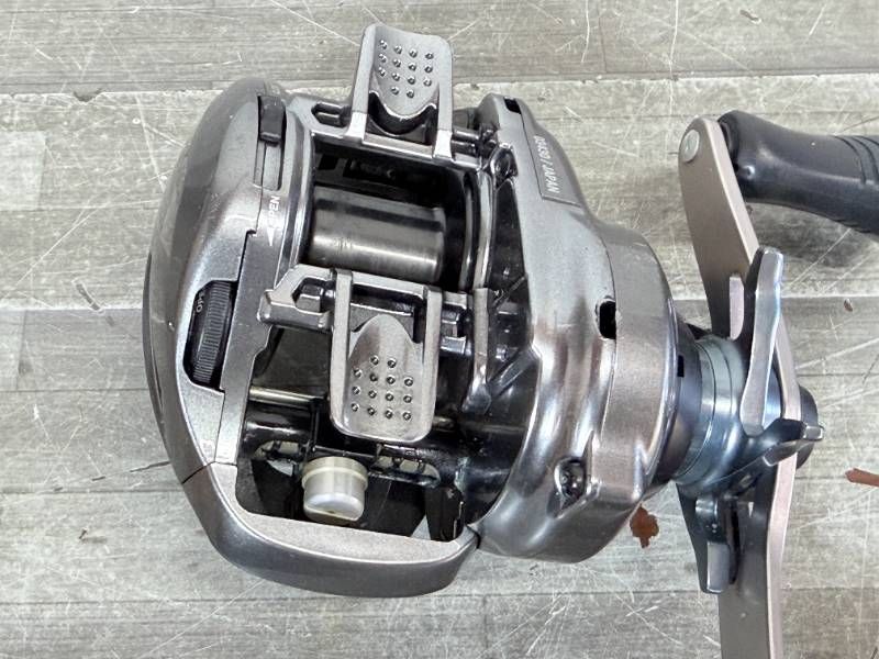 シマノ 15 メタニウム DC XG 右ハンドル SHIMANO Metanium ベイト