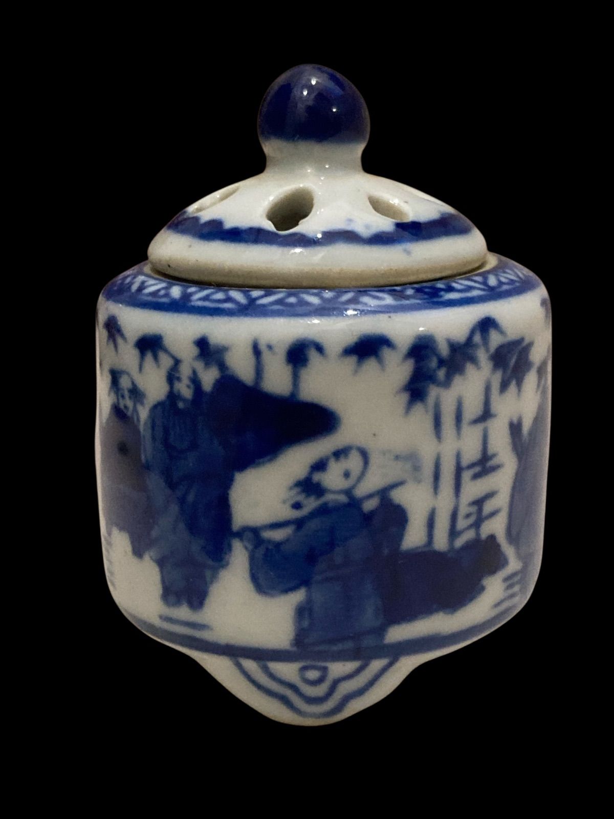 香炉 山水 賢人 4つセット 染付 そめつけ 技法 絵柄 中国風 陶磁器