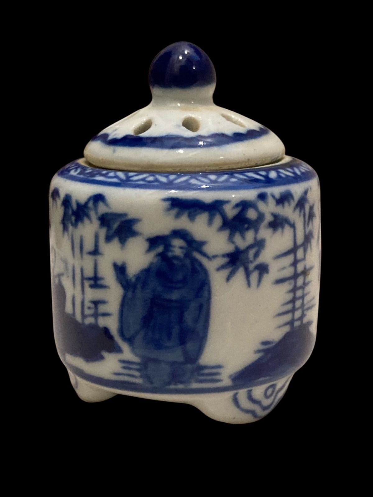 香炉 山水 賢人 4つセット 染付 そめつけ 技法 絵柄 中国風 陶磁器