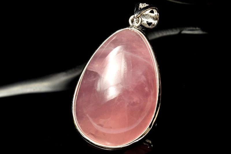 1点物】シルバー925◇マダガスカル産 ローズクォーツ 33x22mm
