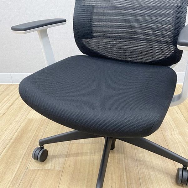 肘付 オフィスチェア