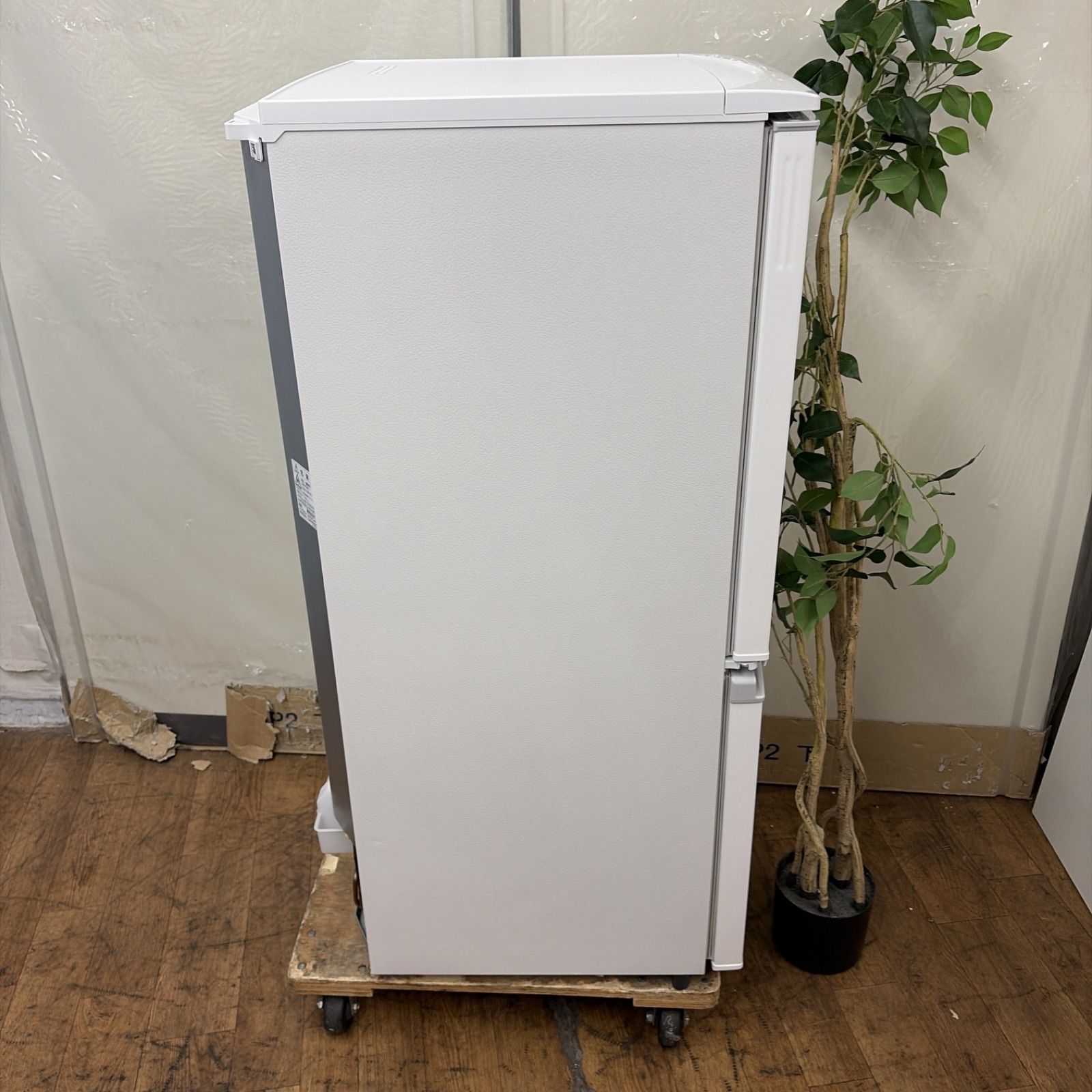 名古屋市近郊配送設置無料 】R629 ☀️ SHARP / シャープ 冷蔵庫 (137L