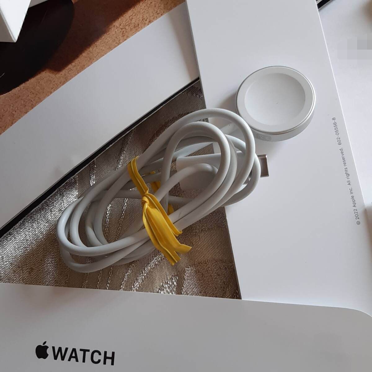 Apple Watch S8 41mm GPS 90%バッテリ- メルカリ